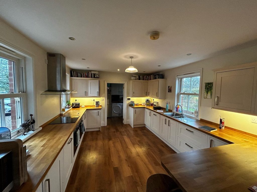 433933676 17993828615624925 1325743393472951108 N (1)